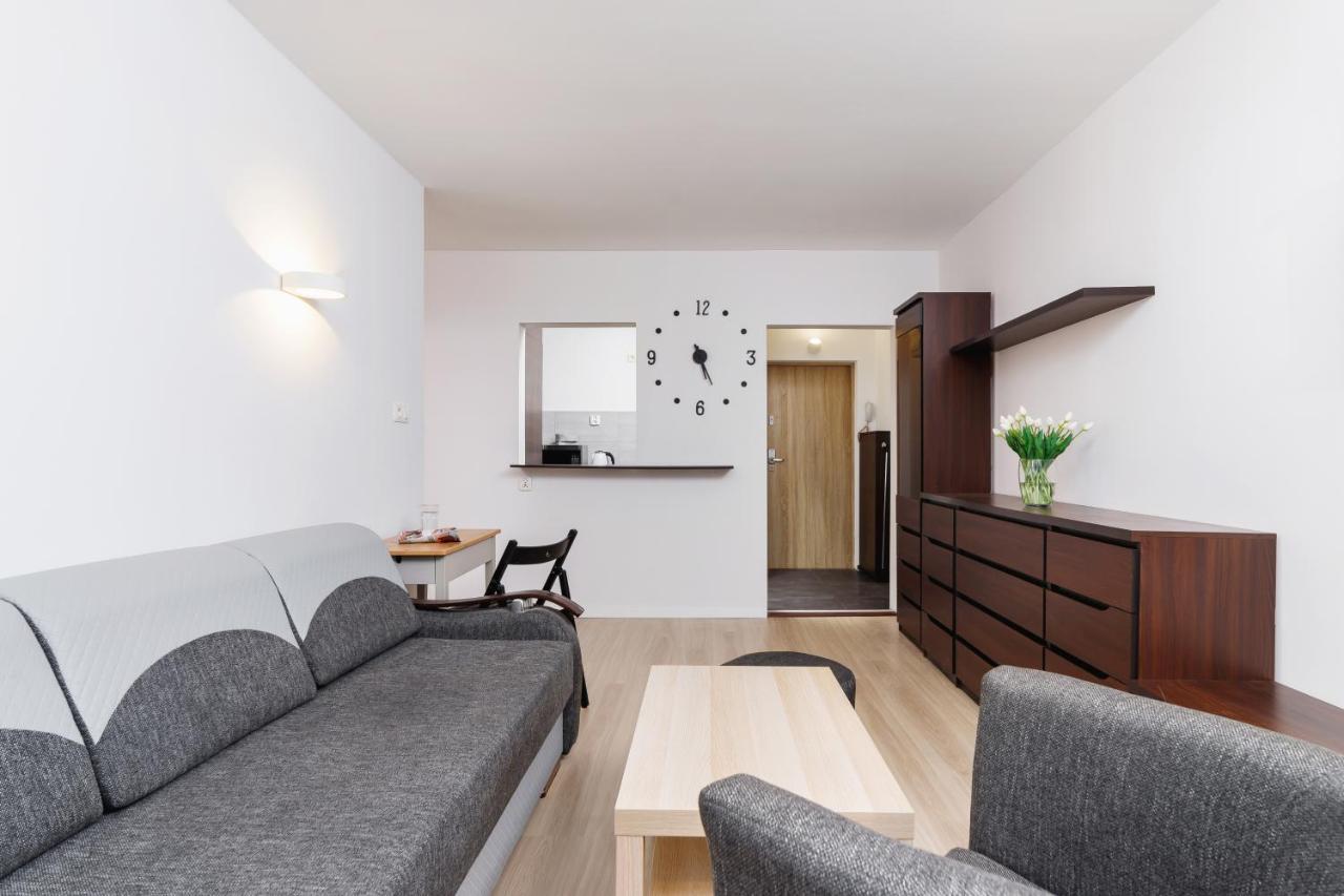 Apartments Warsaw Podlesna By Renters Екстериор снимка